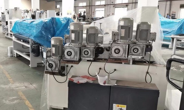 自動化設(shè)備應(yīng)用RV減速機(jī).jpg